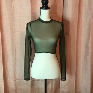 Long sleeve crop top